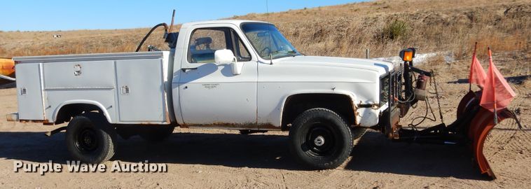 image for item KO9015 1985 Chevrolet D30  utility bed pickup truck