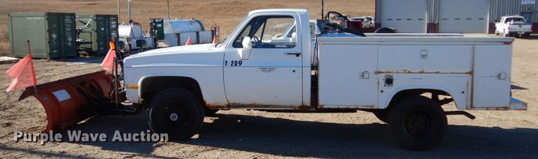 image for item KO9015 1985 Chevrolet D30  utility bed pickup truck
