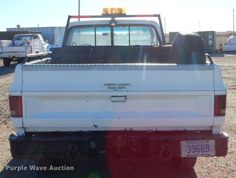 image for item KO9017 1984 Chevrolet D30  pickup truck