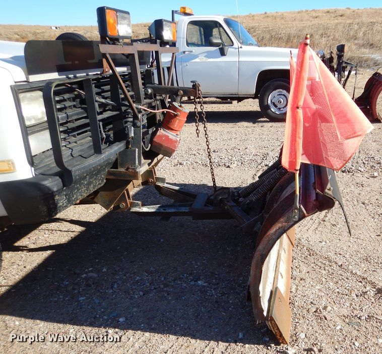 image for item KO9017 1984 Chevrolet D30  pickup truck