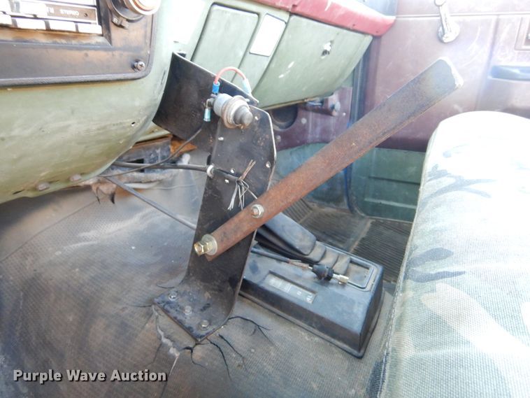 image for item KO9017 1984 Chevrolet D30  pickup truck