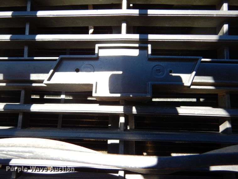 image for item KO9017 1984 Chevrolet D30  pickup truck