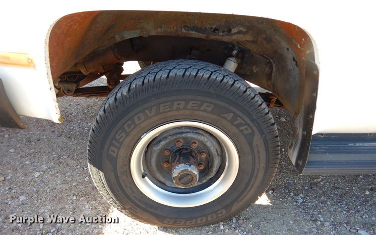 image for item KO9017 1984 Chevrolet D30  pickup truck