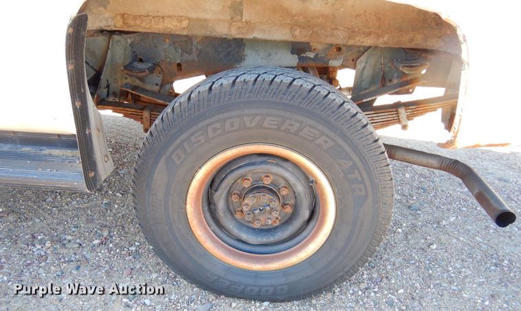 image for item KO9017 1984 Chevrolet D30  pickup truck