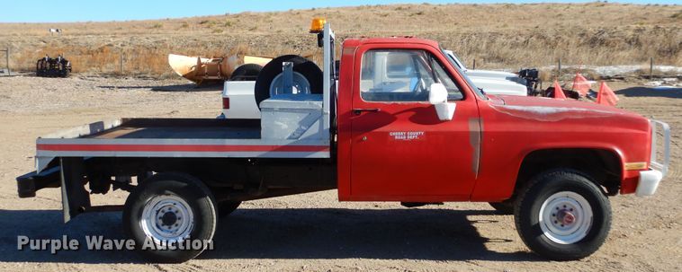 image for item KO9018 1984 Chevrolet D30  flatbed pickup truck