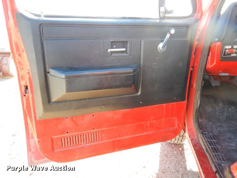 image for item KO9018 1984 Chevrolet D30  flatbed pickup truck