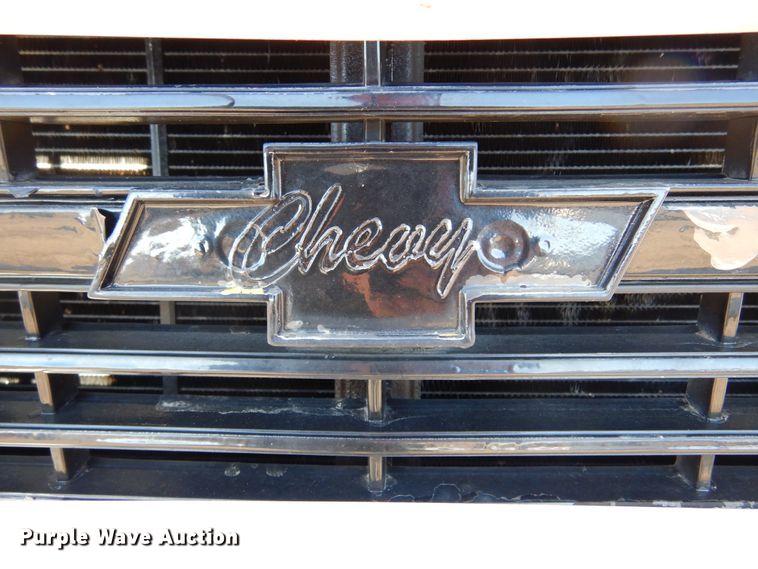 image for item KO9018 1984 Chevrolet D30  flatbed pickup truck