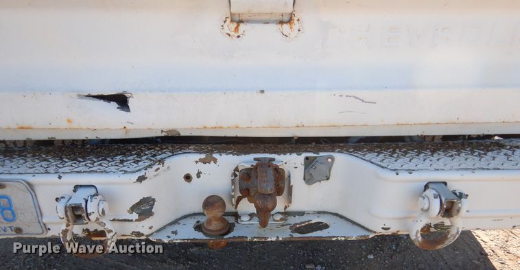 image for item KO9020 1985 Chevrolet D30  pickup truck