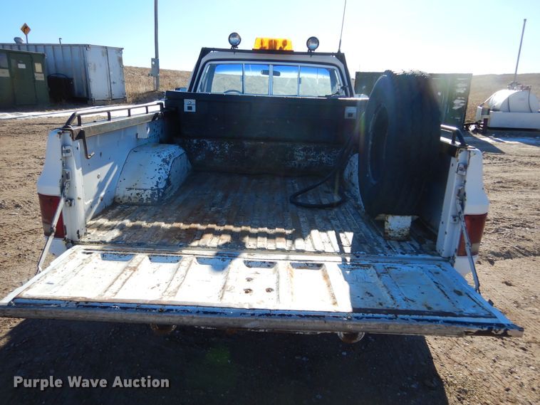 image for item KO9020 1985 Chevrolet D30  pickup truck