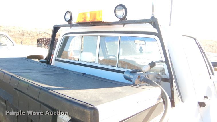 image for item KO9020 1985 Chevrolet D30  pickup truck