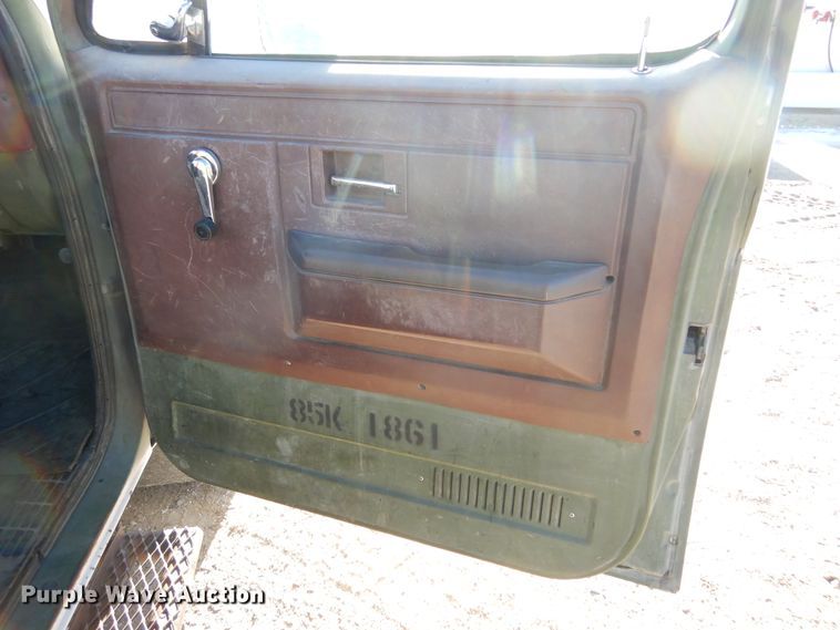 image for item KO9020 1985 Chevrolet D30  pickup truck