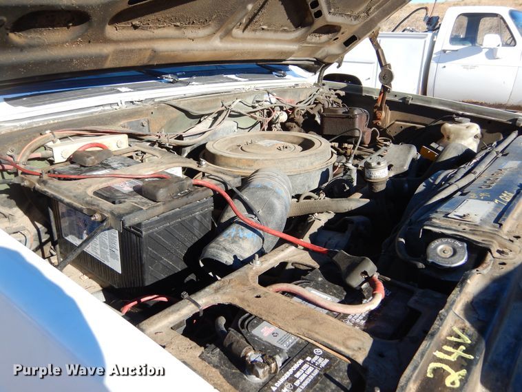 image for item KO9020 1985 Chevrolet D30  pickup truck