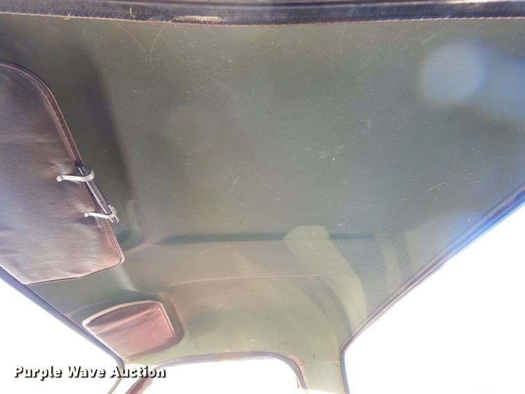 image for item KO9022 1986 Chevrolet D30  pickup truck