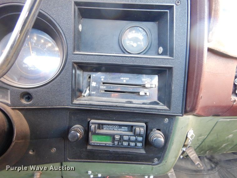 image for item KO9022 1986 Chevrolet D30  pickup truck