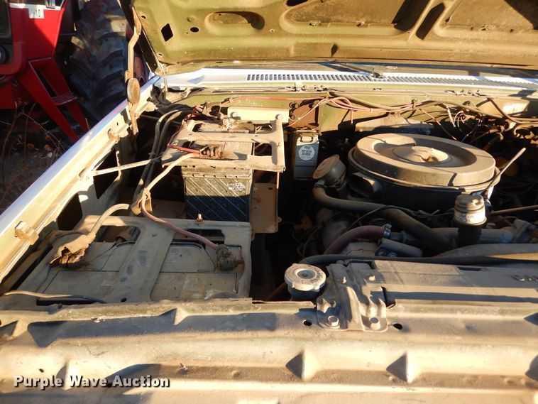 image for item KO9022 1986 Chevrolet D30  pickup truck