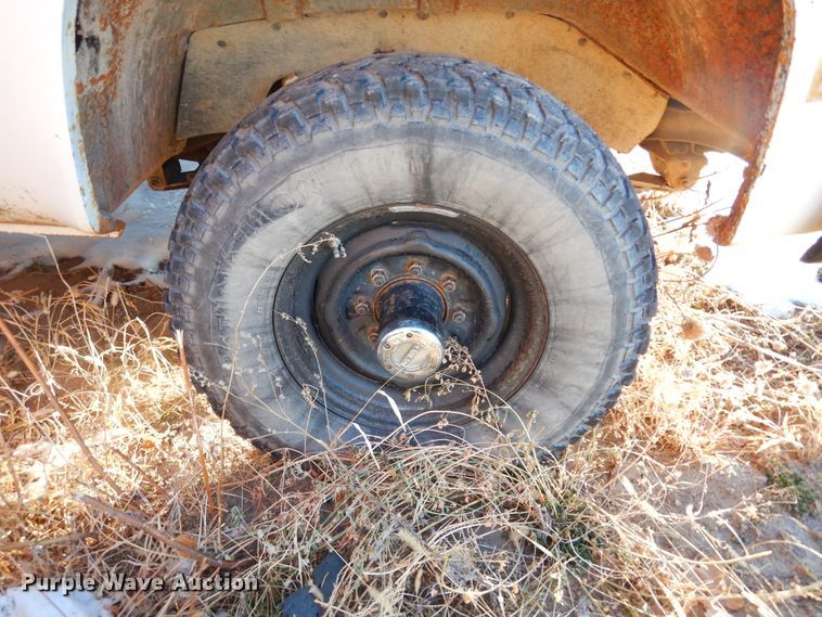 image for item KO9022 1986 Chevrolet D30  pickup truck