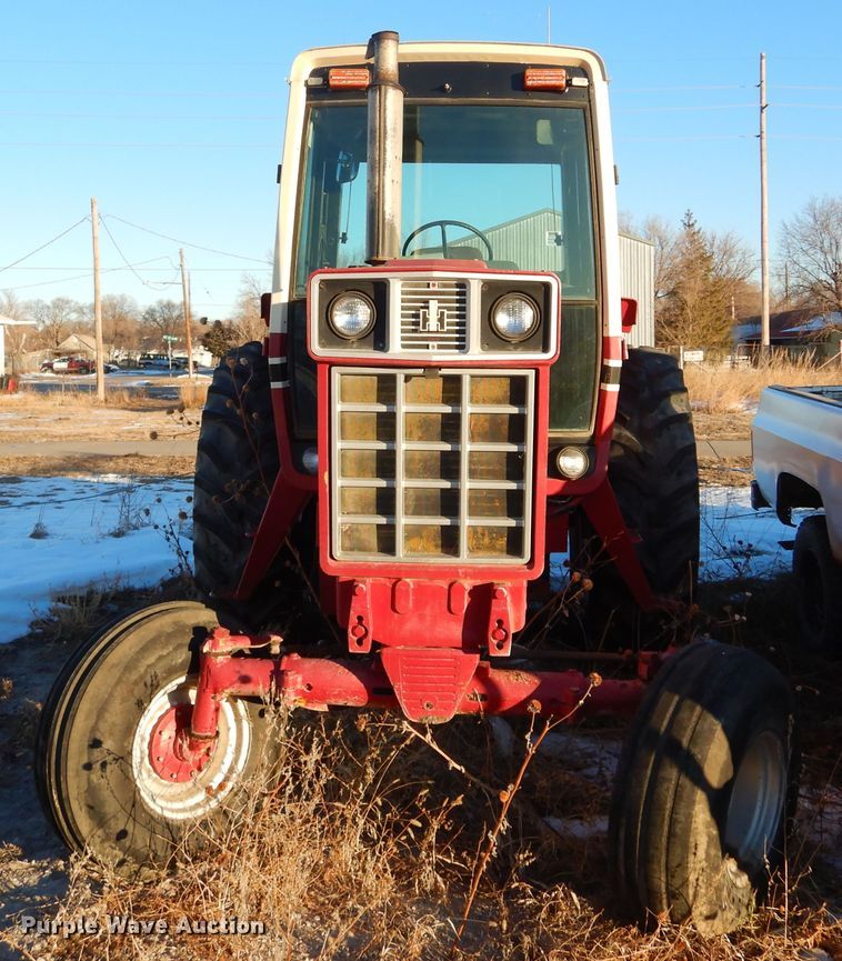 image for item KO9023 International 186 Hydro  tractor
