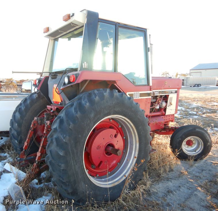 image for item KO9023 International 186 Hydro  tractor