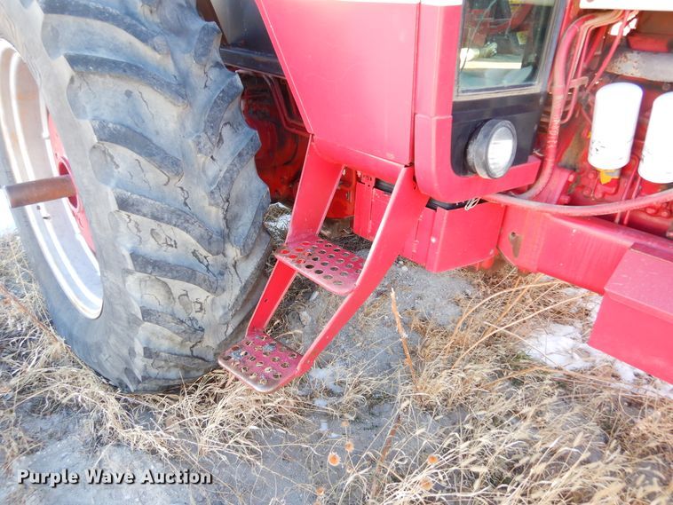 image for item KO9023 International 186 Hydro  tractor