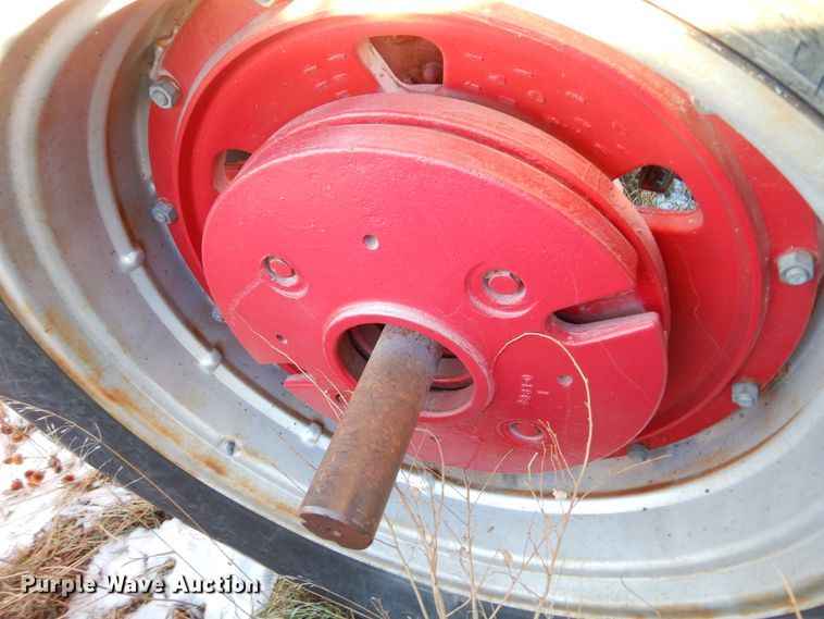 image for item KO9023 International 186 Hydro  tractor