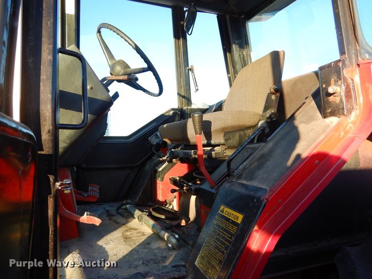 image for item KO9023 International 186 Hydro  tractor