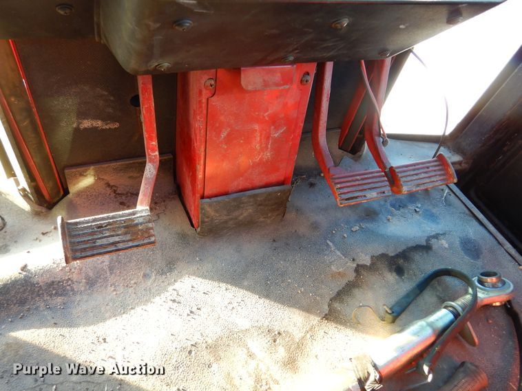 image for item KO9023 International 186 Hydro  tractor