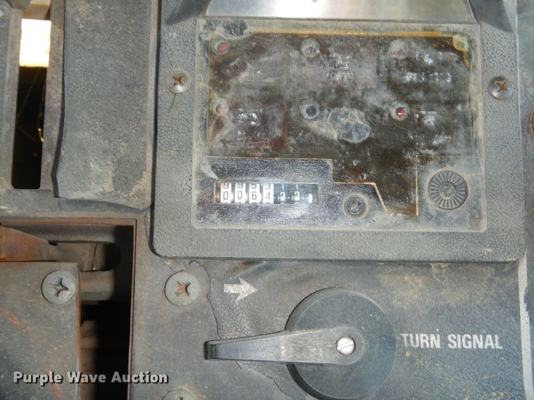 image for item KO9023 International 186 Hydro  tractor