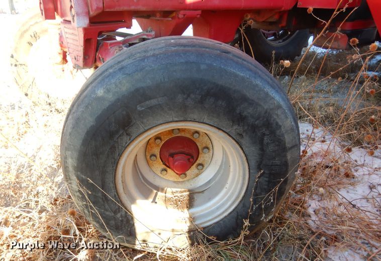 image for item KO9023 International 186 Hydro  tractor