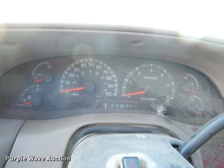 image for item KO9024 2000 Ford F150  SuperCab pickup truck