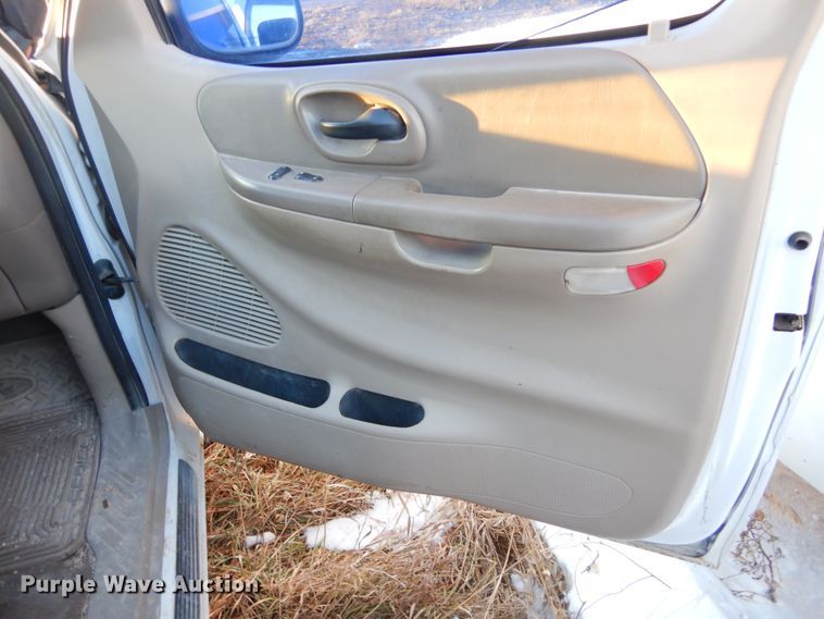 image for item KO9024 2000 Ford F150  SuperCab pickup truck