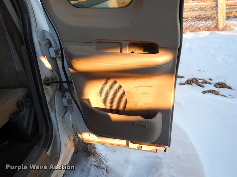 image for item KO9024 2000 Ford F150  SuperCab pickup truck