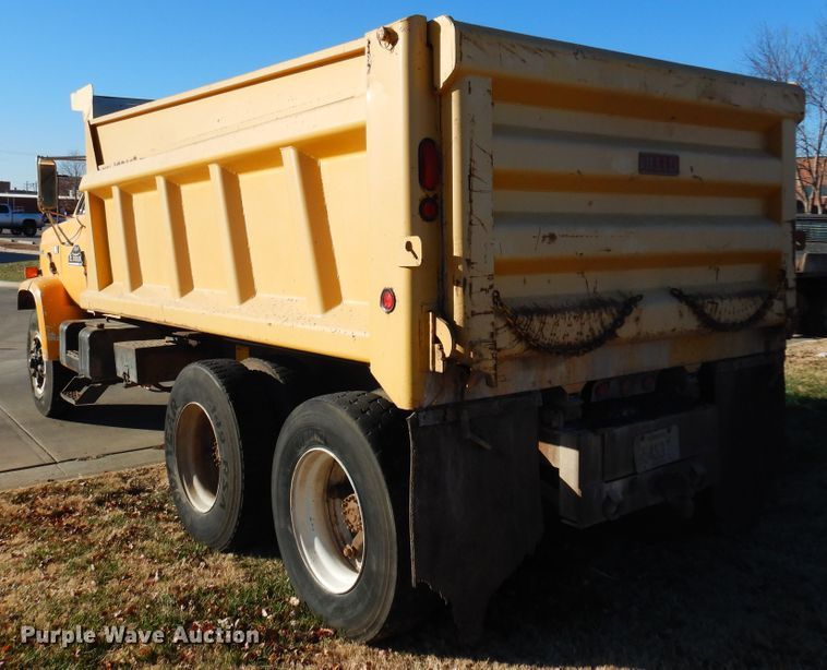 image for item KO9536 1983 Chevrolet Kodiak C70  dump truck
