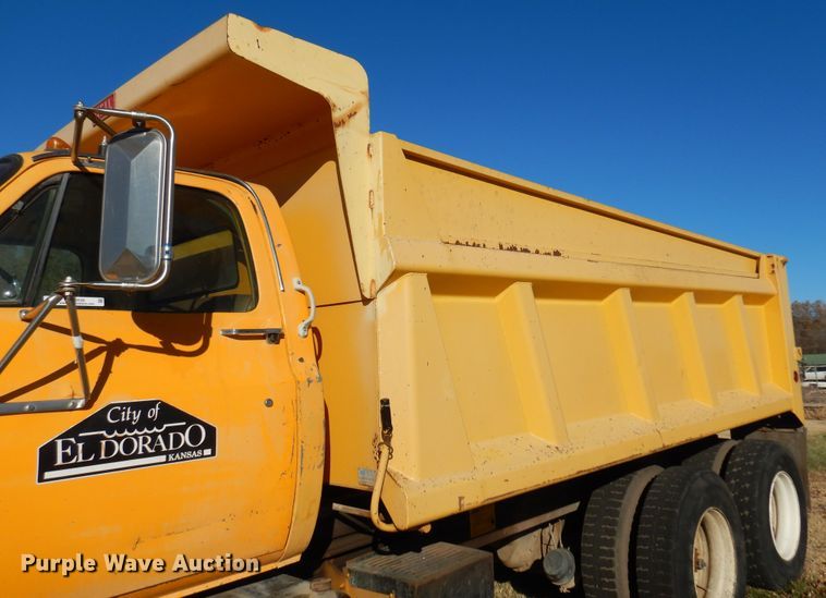 image for item KO9536 1983 Chevrolet Kodiak C70  dump truck