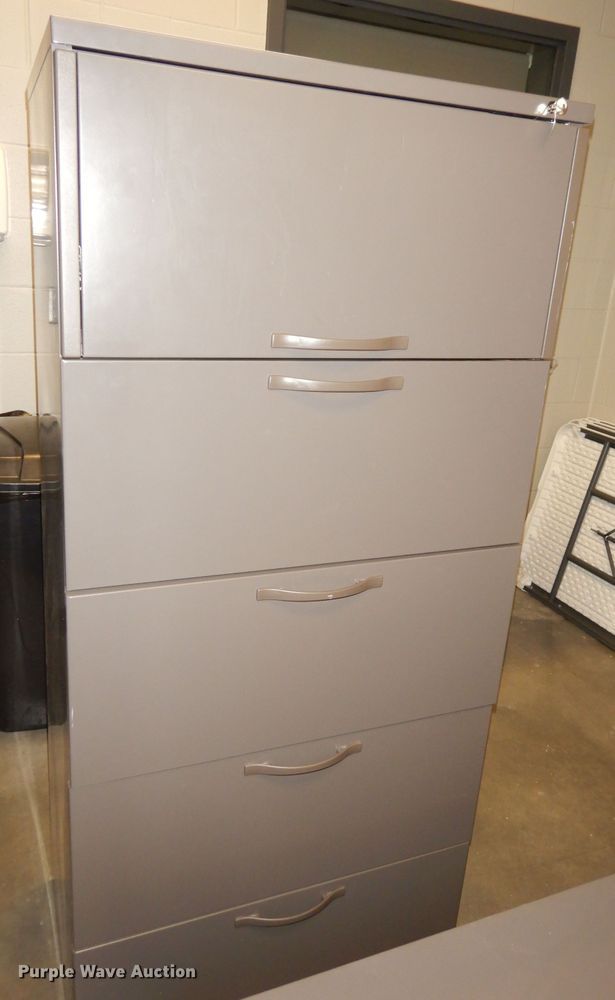 image for item KR9929 (5) file cabinets