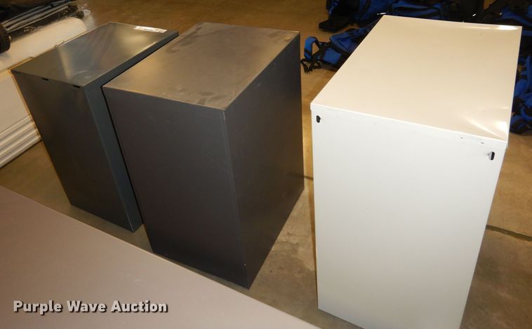 image for item KR9929 (5) file cabinets