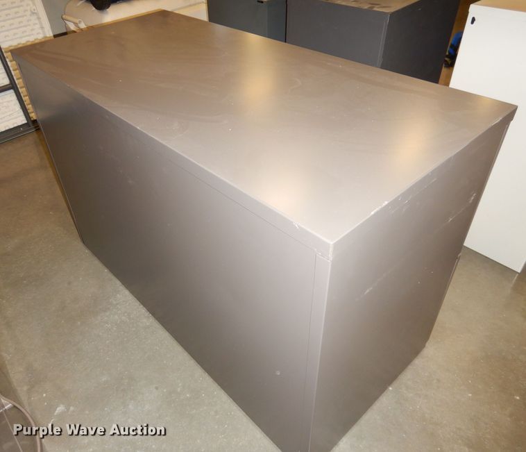 image for item KR9929 (5) file cabinets