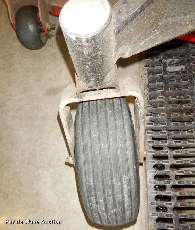 image for item KR9931 Gravely ZT  ZTR lawn mower