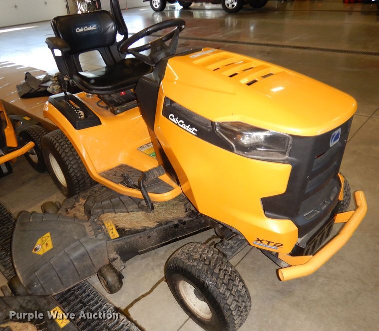 image for item KR9938 Cub Cadet XT2 Enduro  lawn mower