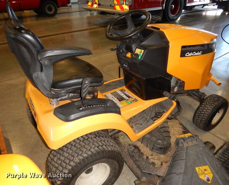 image for item KR9938 Cub Cadet XT2 Enduro  lawn mower