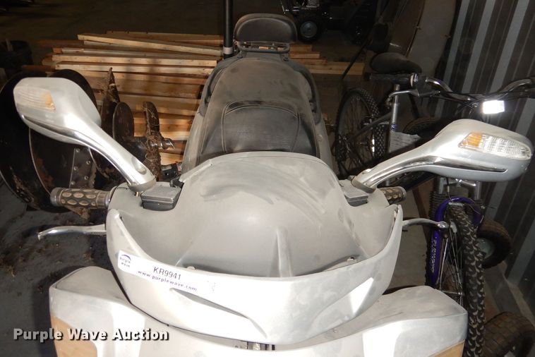 image for item KR9941 2005 Shanghai Jmstar  moped