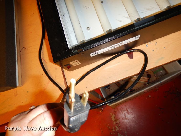 image for item KR9944 Screen printing light box