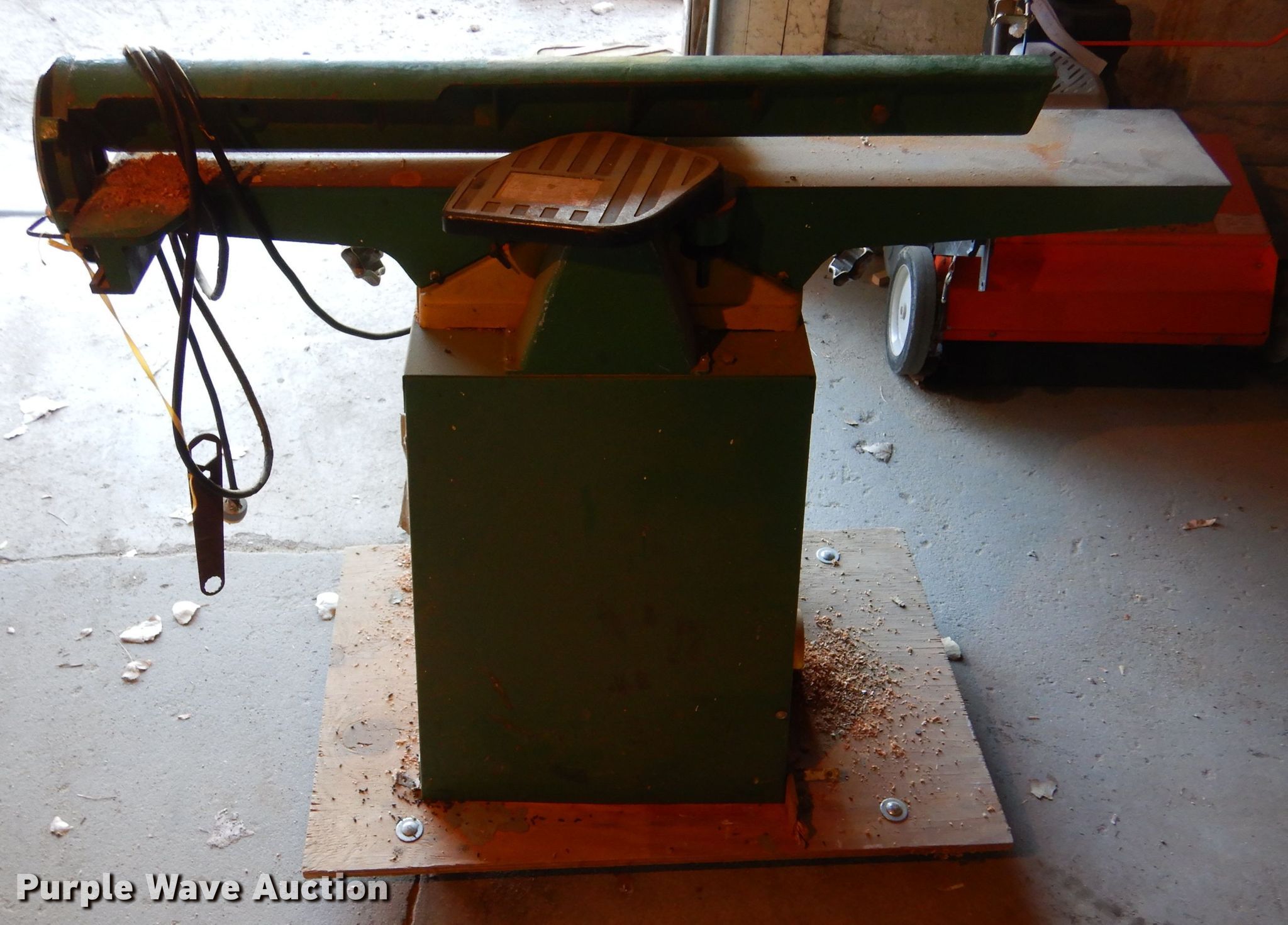 Woodtek jointer in Norton, KS Item IV9948 sold Purple Wave