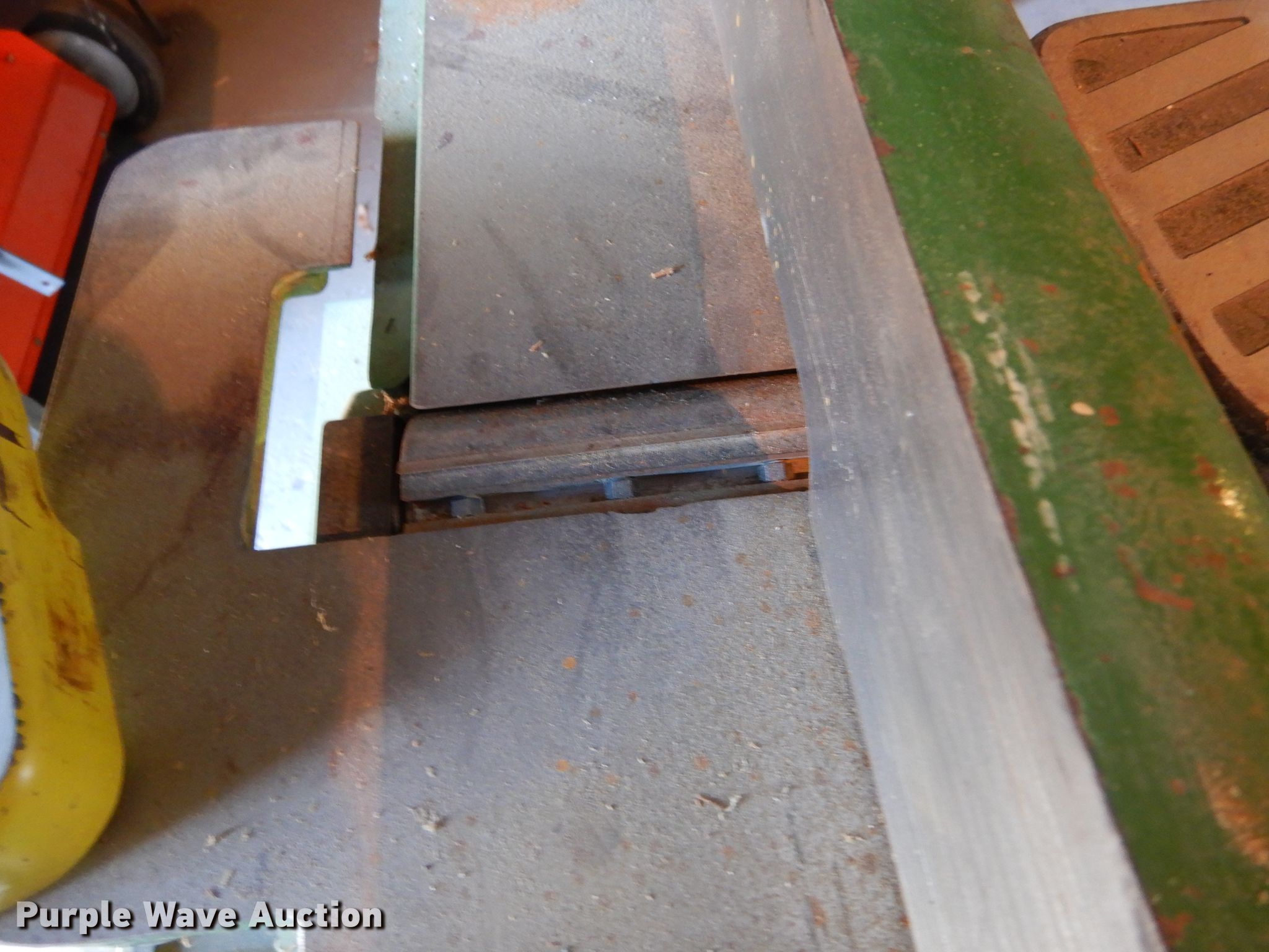 Woodtek jointer in Norton, KS Item IV9948 sold Purple Wave