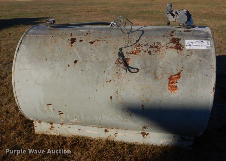 image for item DH8143 Fuel tank