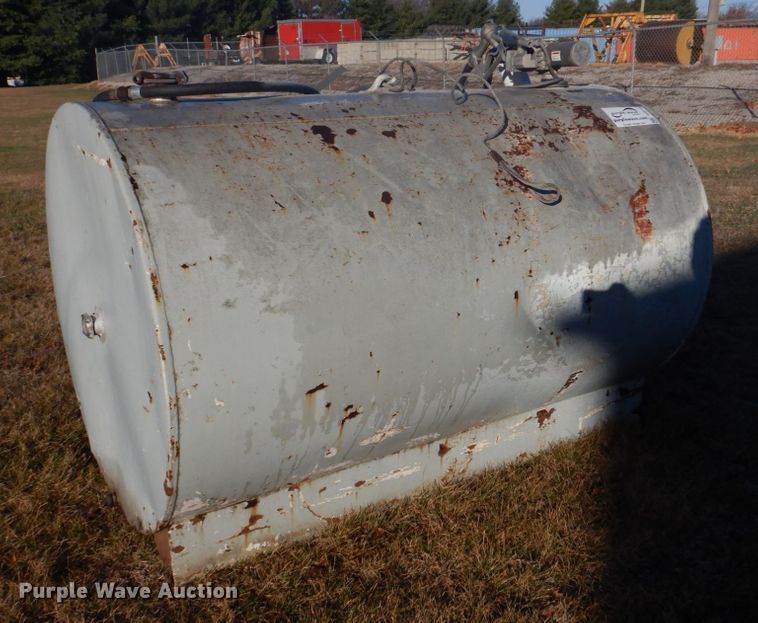 image for item DH8143 Fuel tank