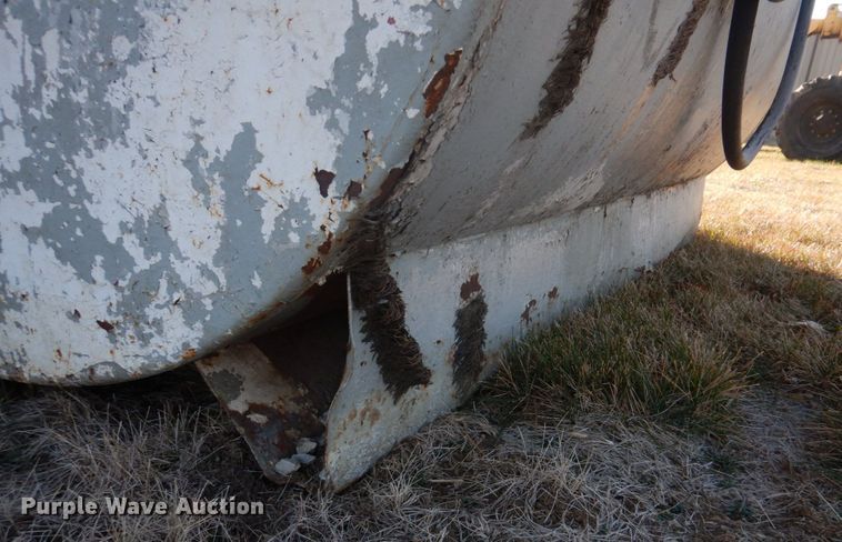 image for item DH8143 Fuel tank