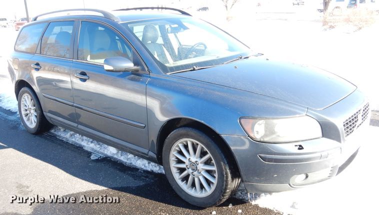 image for item DH8790 2005 Volvo V50 T5