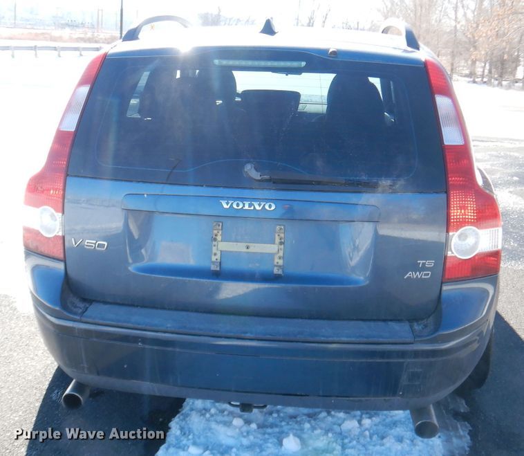 image for item DH8790 2005 Volvo V50 T5