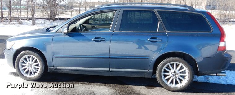 image for item DH8790 2005 Volvo V50 T5