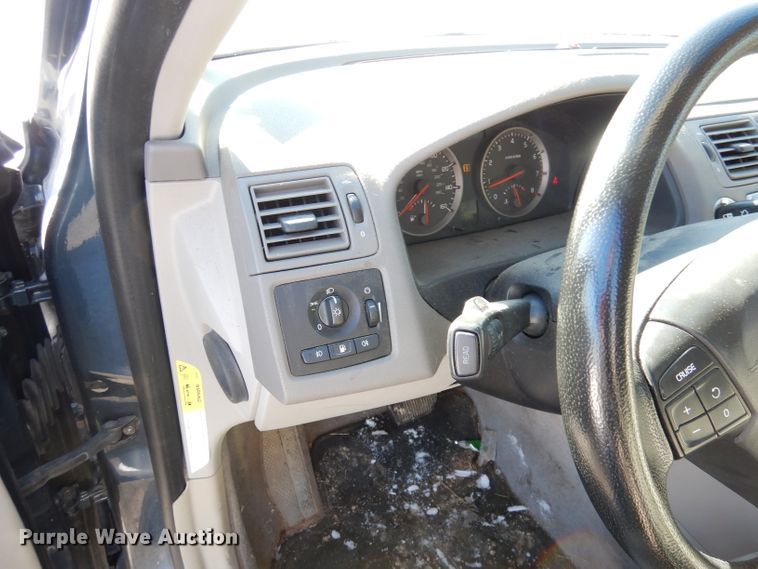 image for item DH8790 2005 Volvo V50 T5